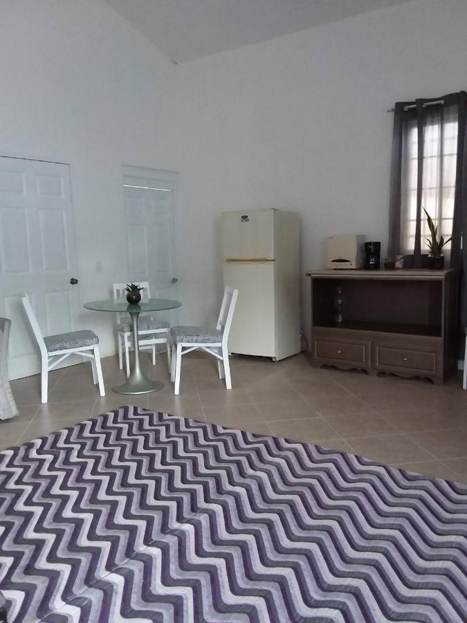 Junior Privada 7 Min Del Aeropuerto Quarto em Acomodações Particulares Cancún